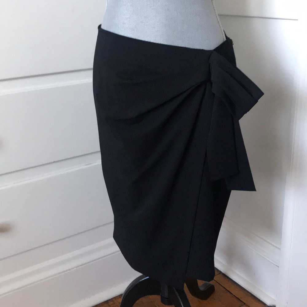 Rachel Roy black pleated bow skirt gold zipper 10